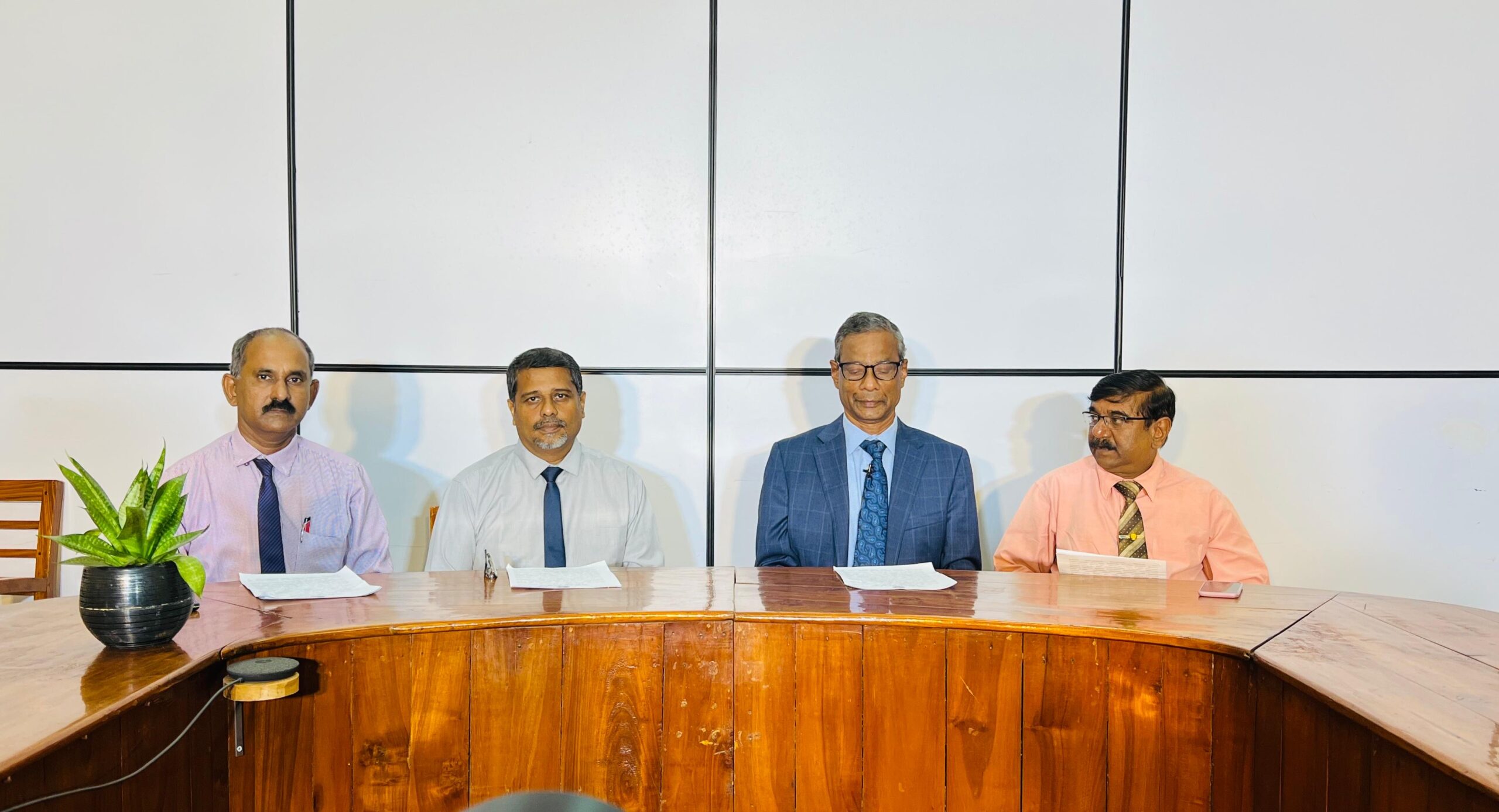 யாழ்ப்பாணப் பல்கலைக்கழகப்  பட்டமளிப்பு விழா புதன்று ஆரம்பம்!