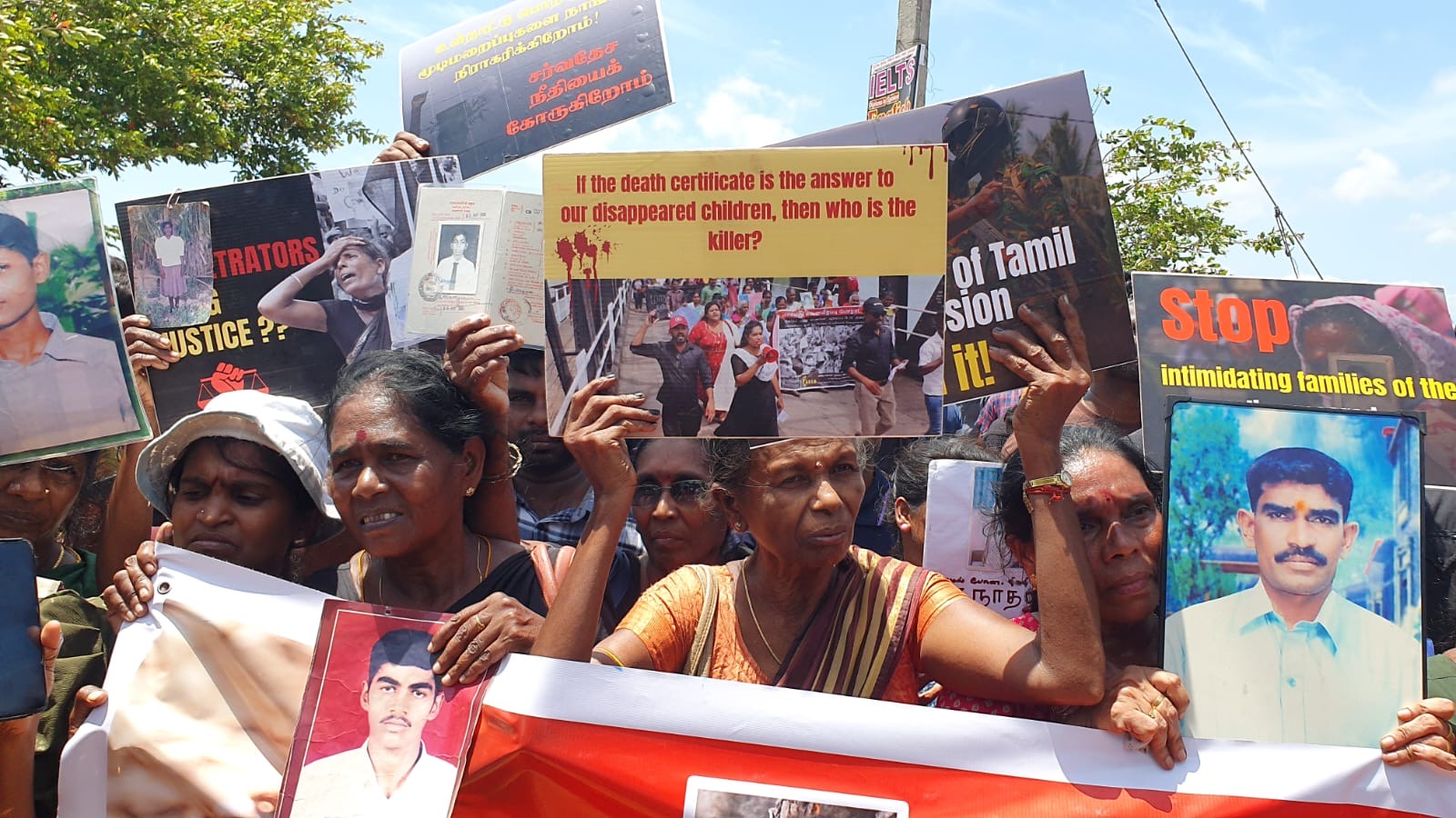 காணாமல் ஆக்கப்பட்டோருக்கு நீதி கோரித் திரண்ட உறவுகள்: செம்மணியில் போராட்டம்!